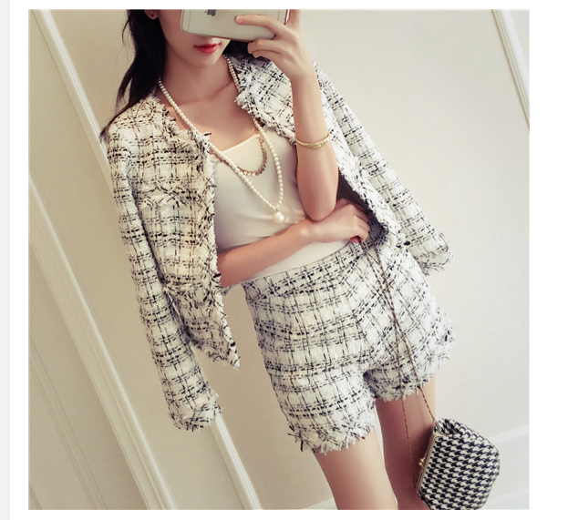 Pbong mid size graduation outfit romantic style teen swag clean girl ideas 90s latina aestheticWomen's suit  Spring Tweed 2 Piece Set Women Slim Plaid Short Set Fashion Fringed Trim Jacket Coat + Tassels Short Suit