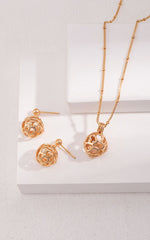 18K GOLD SPHERE NECKLACE
