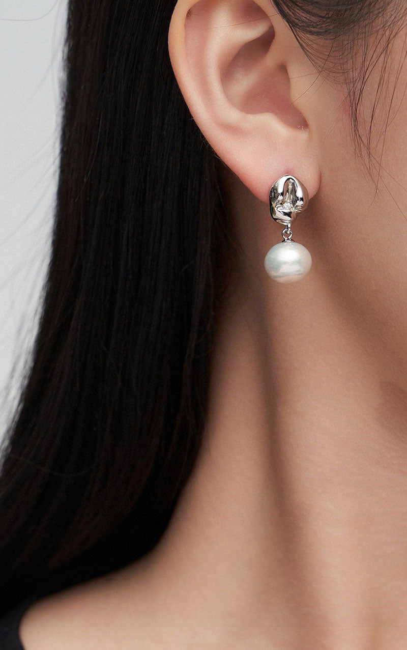 925 STERLING SLIVER PEARL AND CRYSTAL EARRING