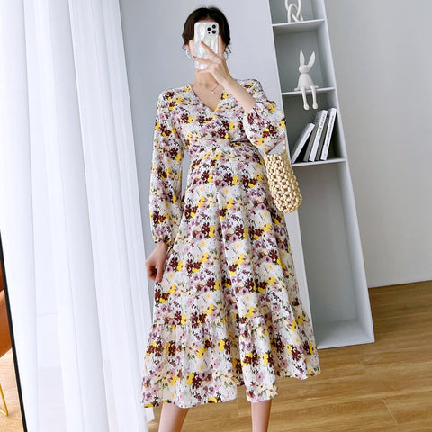 Pbong mid size graduation outfit romantic style teen swag clean girl ideas 90s latina aestheticSpring Maternity V-neck Dress High Waist Pregnant Woman Beach Dress Fashion Printing Loose Pregnancy Chiffon Holiday Clothes