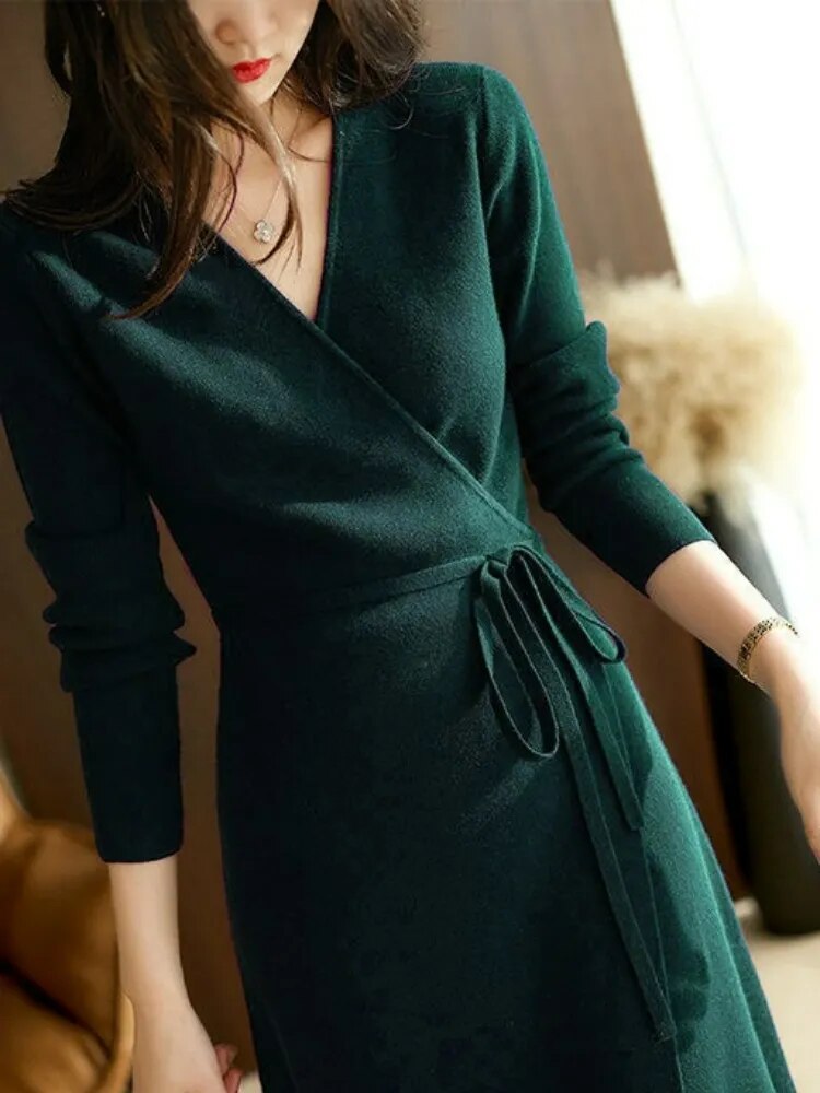 Autumn/Winter Women's V-neck Lace Up Wrap Up Dress New Korean Version Loose and Elegant Commuter Style Knitted Dress