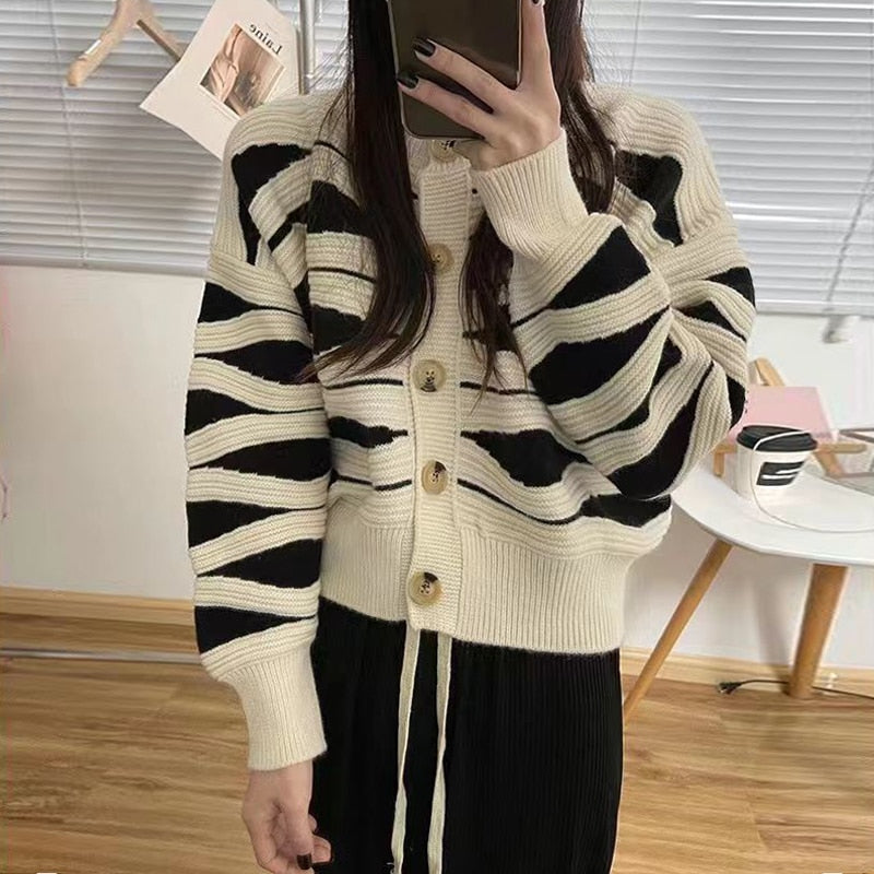 Women Wave Stripe Sweater Cardigan Autumn Long Sleeve Knitted Cardigans Lazy Sweater Female Single Breasted Knit Coat