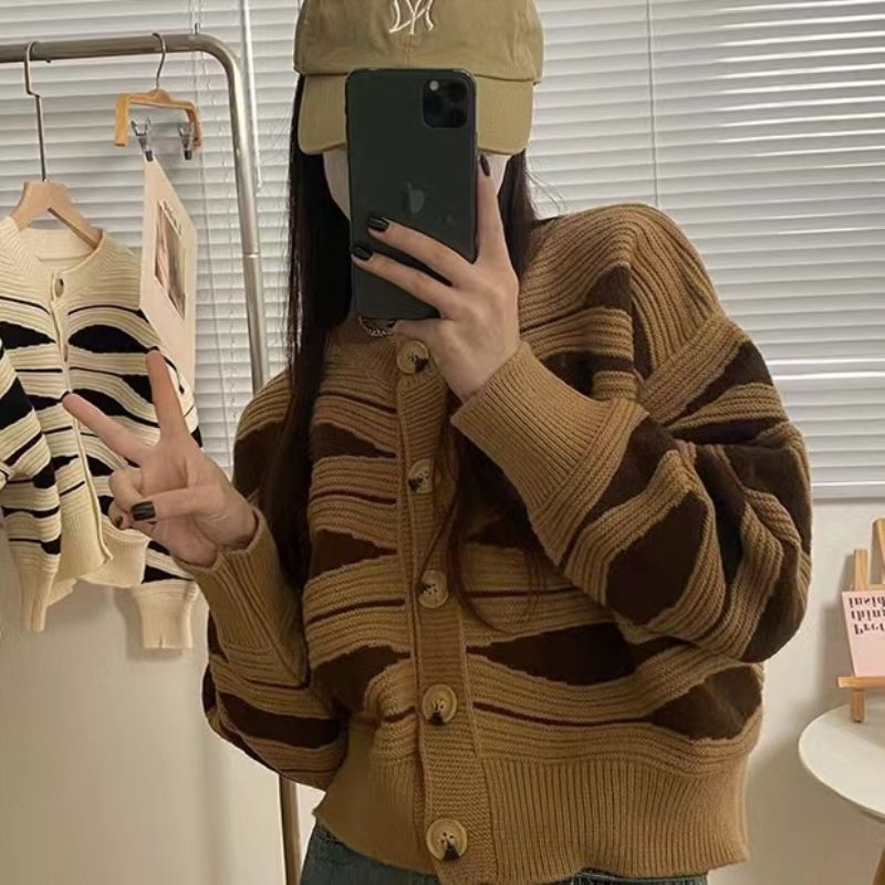 Women Wave Stripe Sweater Cardigan Autumn Long Sleeve Knitted Cardigans Lazy Sweater Female Single Breasted Knit Coat