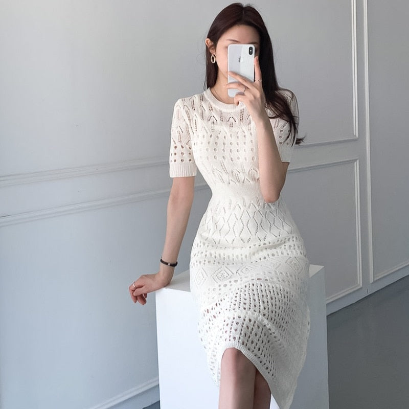 Casual Chic Korean Temperament Slim Sexy Hollow Out Dresses O Neck Short Sleeve Wrap Hip Knitted Dress White Lady Summer