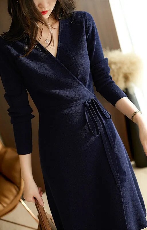 Autumn/Winter Women's V-neck Lace Up Wrap Up Dress New Korean Version Loose and Elegant Commuter Style Knitted Dress