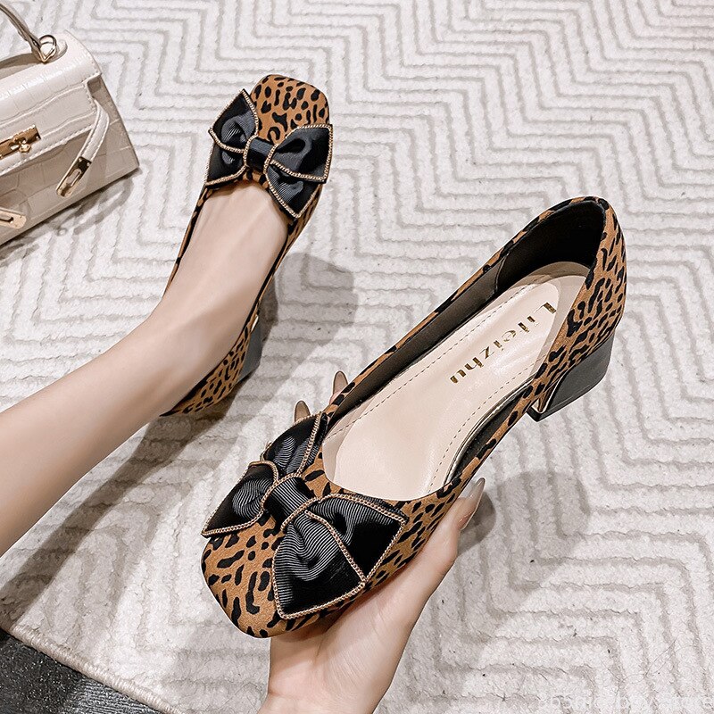 Women High Heels Shoes Ladies Bowknot Loafers Chunky Heels Leopard Pumps OL Casual Leather Casual Shoes Plus Size 35-43