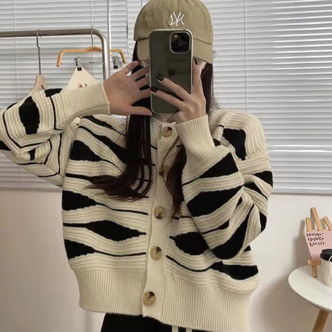 Women Wave Stripe Sweater Cardigan Autumn Long Sleeve Knitted Cardigans Lazy Sweater Female Single Breasted Knit Coat