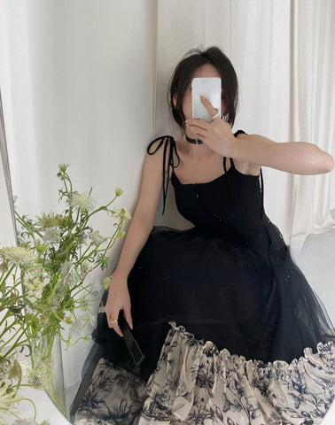 French Vintage Black Strap Dress Gothic Casual Summer Sleeveless Sexy Retro Midi Dress Slim Korean Style Party Dress Woman