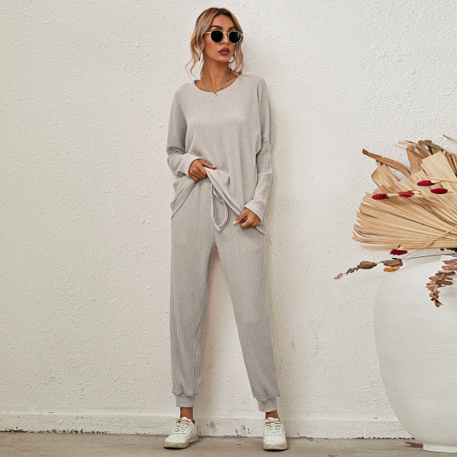 Autumn and winter new European and American solid color long sleeve loose casual suit home clothes pajamas women